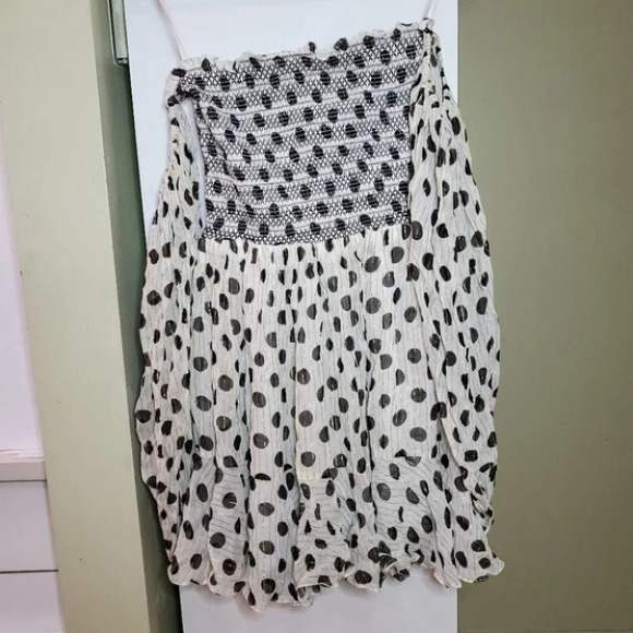 Anthropologie Rocco sand polka dot mini off shoulder smocked dress  black white - Picture 7 of 13